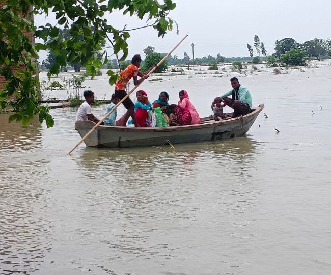 UP Ganga Yamuna Flood  